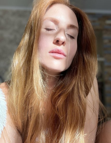 Sleepybeautyasmrfree