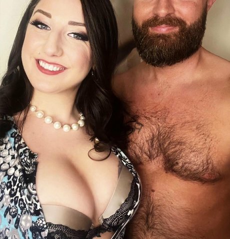 Foto di nudo di fuga di OnlyFans di Addamxeveruinthings