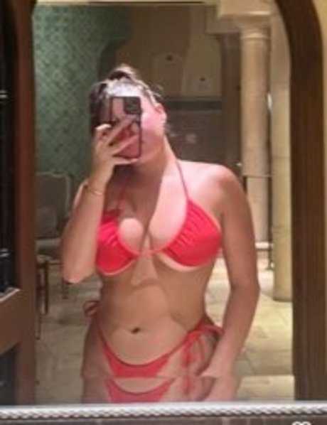 Foto di nudo di fuga di OnlyFans di Kalani Hilliker