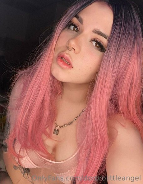 Foto di nudo di fuga di OnlyFans di Victoriayourgf
