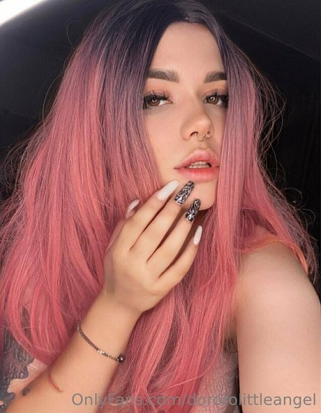 Foto di nudo di fuga di OnlyFans di Victoriayourgf