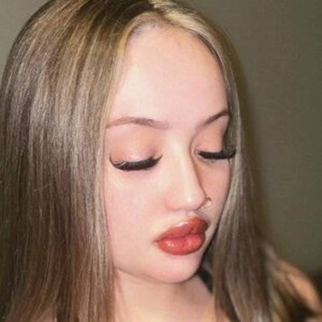 Foto di nudo di fuga di OnlyFans di Naomi Hacket