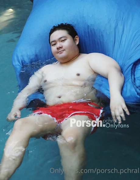Foto di nudo di fuga di OnlyFans di Porschpchral