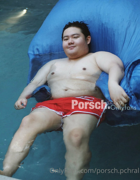 Foto di nudo di fuga di OnlyFans di Porschpchral