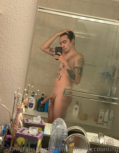 Foto di nudo di fuga di OnlyFans di Itsstevefromaccounting