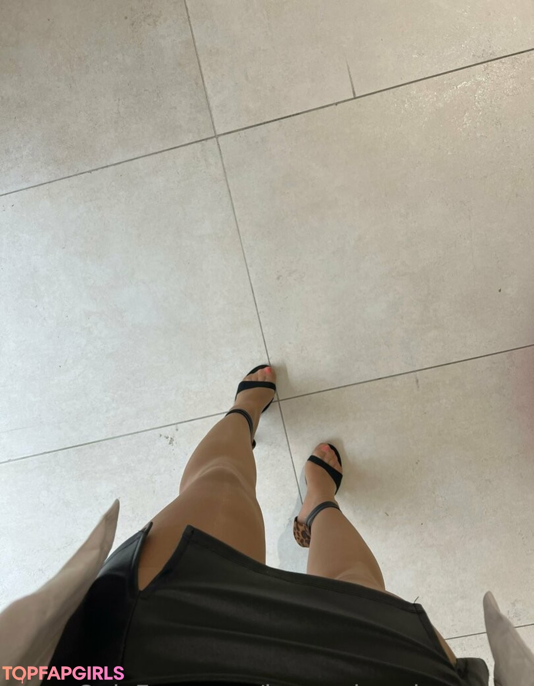 Foto di nudo di fuga di OnlyFans di Lexasdressingroom #60 Foto di nudo di fuga di OnlyFans di Lexasdressingroom #60