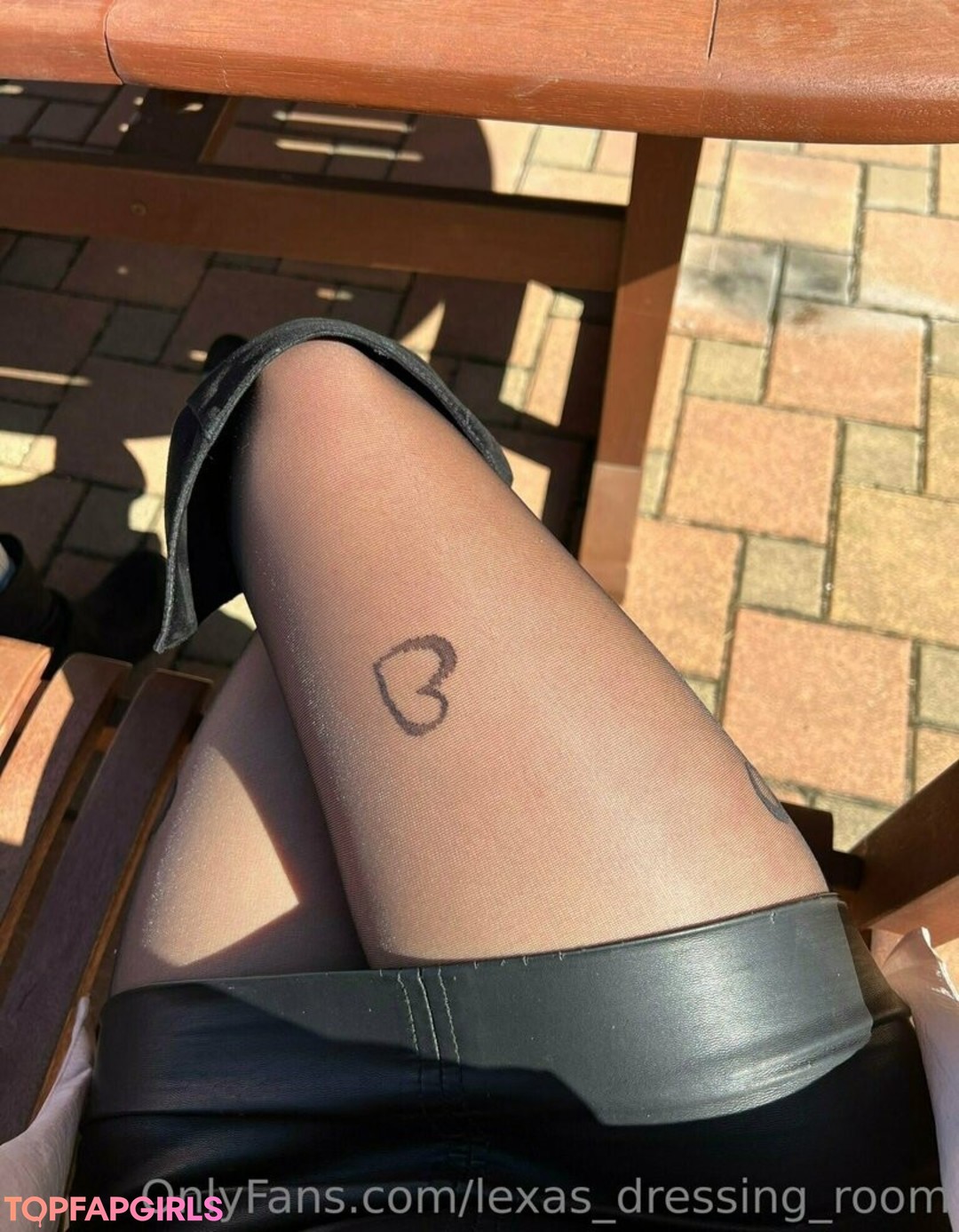 Foto di nudo di fuga di OnlyFans di Lexasdressingroom #67 Foto di nudo di fuga di OnlyFans di Lexasdressingroom #67