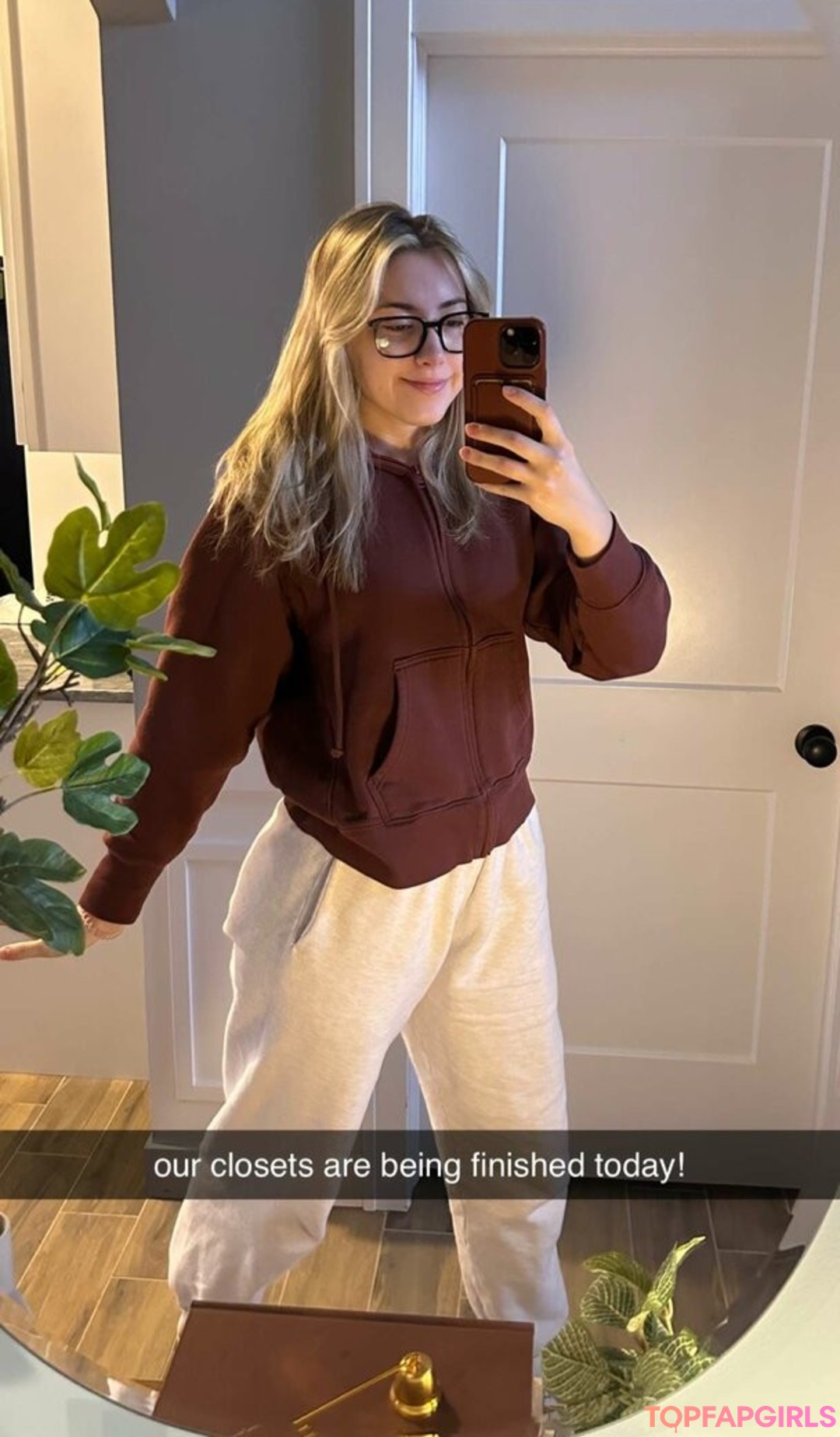 Foto di nudo di fuga di OnlyFans di Pineapplebrat #575 Foto di nudo di fuga di OnlyFans di Pineapplebrat #575