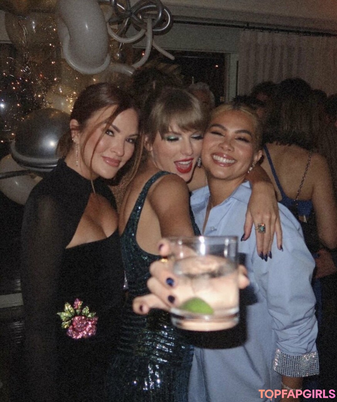 Foto di nudo di fuga di OnlyFans di Taylor Swift #1031