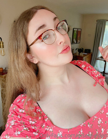 Foto di nudo di fuga di OnlyFans di Gisele Eden