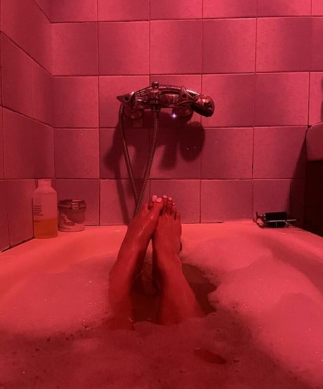 Foto di nudo di fuga di OnlyFans di Dieu Linh Vuong