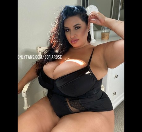 Foto di nudo di fuga di OnlyFans di Sofiaroseondemand