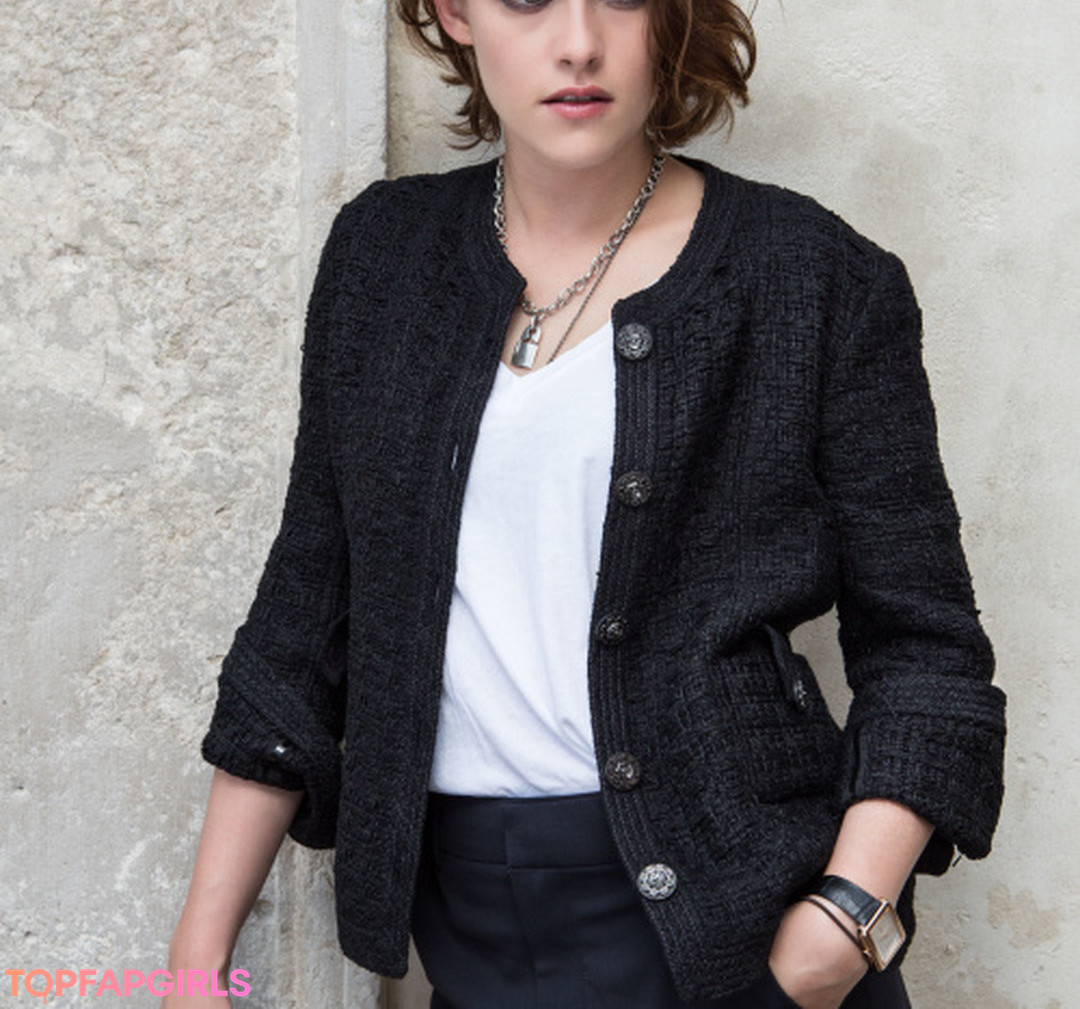 Foto di nudo di fuga di OnlyFans di Kristen Stewart #362 Foto di nudo di fuga di OnlyFans di Kristen Stewart #362