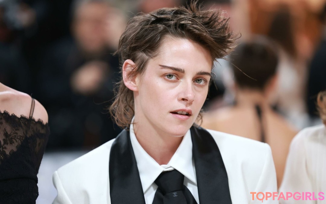 Foto di nudo di fuga di OnlyFans di Kristen Stewart #799 Foto di nudo di fuga di OnlyFans di Kristen Stewart #799