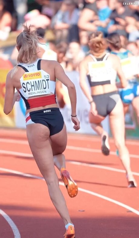 Foto di nudo di fuga di OnlyFans di Alica Schmidt
