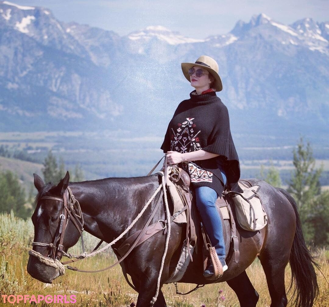 Foto di nudo di fuga di OnlyFans di Christina Hendricks #192 Foto di nudo di fuga di OnlyFans di Christina Hendricks #192