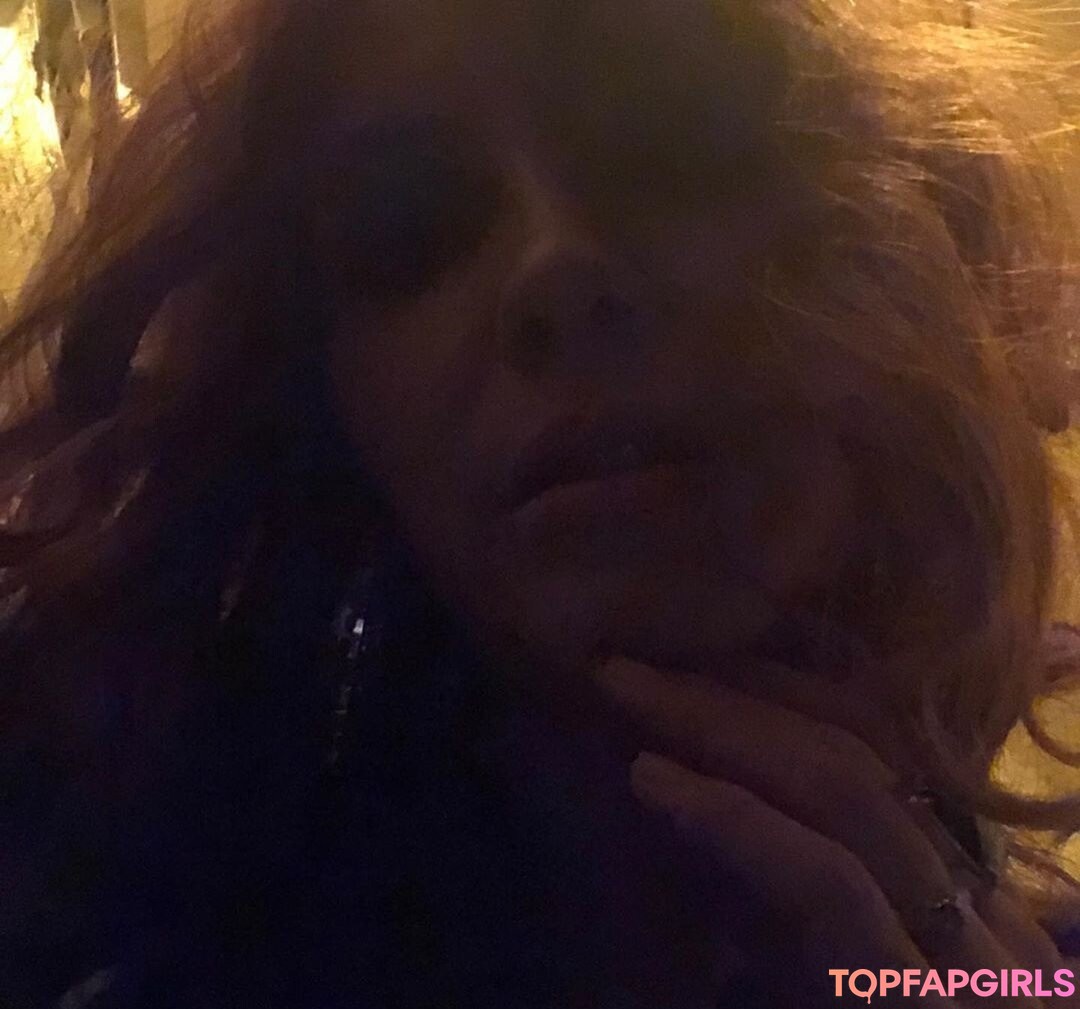 Foto di nudo di fuga di OnlyFans di Christina Hendricks #204 Foto di nudo di fuga di OnlyFans di Christina Hendricks #204