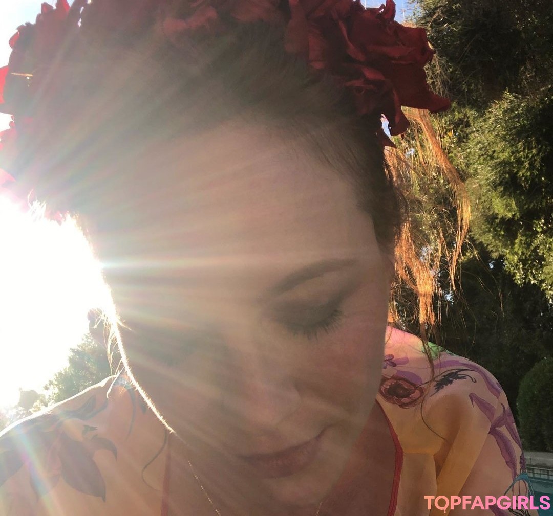 Foto di nudo di fuga di OnlyFans di Christina Hendricks #55 Foto di nudo di fuga di OnlyFans di Christina Hendricks #55