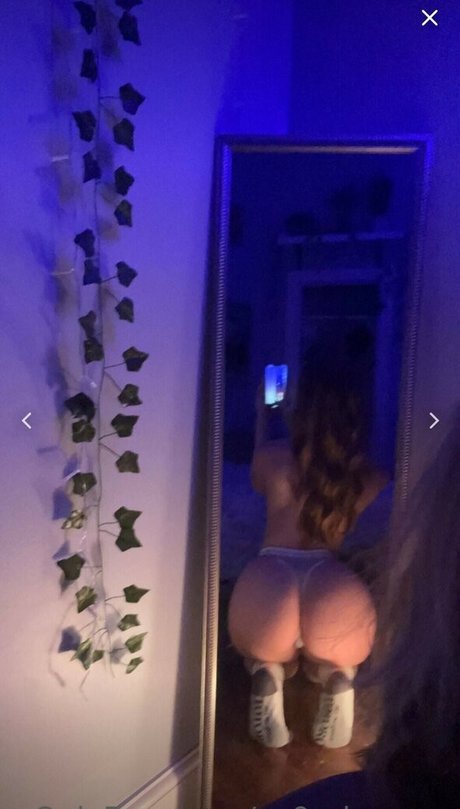 Foto di nudo di fuga di OnlyFans di Sn0wbunnyy