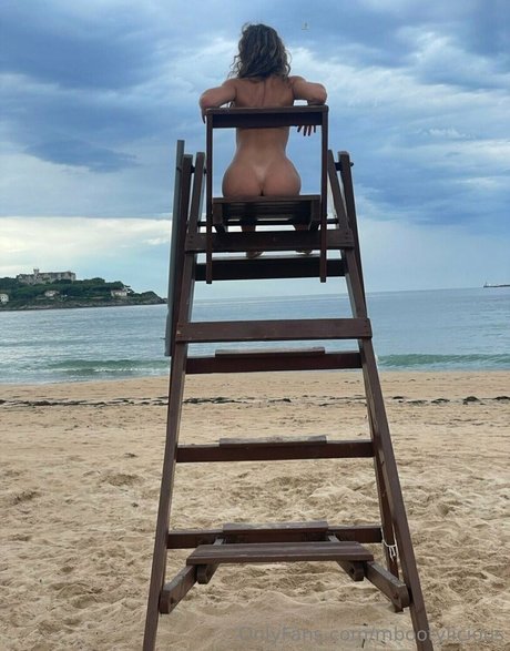 Foto di nudo di fuga di OnlyFans di Mbootylicious