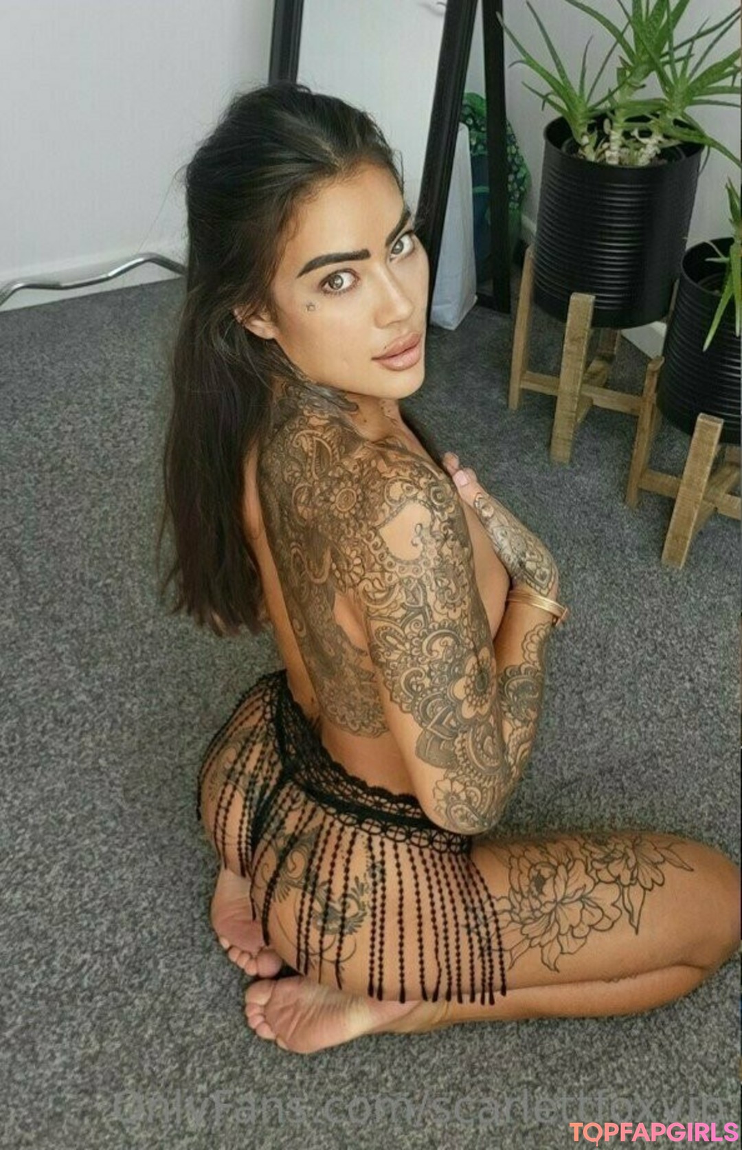 Foto di nudo di fuga di OnlyFans di Scarlettfoxvip #35 Foto di nudo di fuga di OnlyFans di Scarlettfoxvip #35