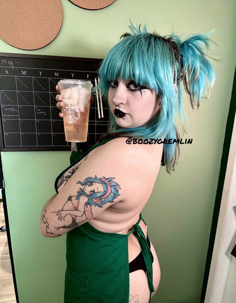 Foto di nudo di fuga di OnlyFans di Boozygremlin
