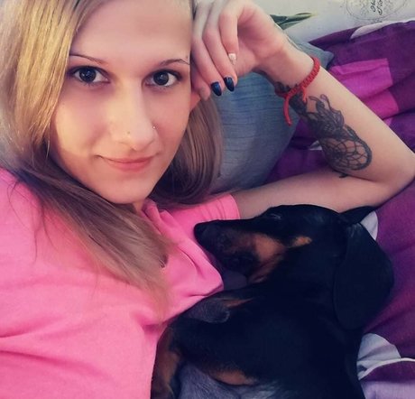 Foto di nudo di fuga di OnlyFans di Fejer Megyei