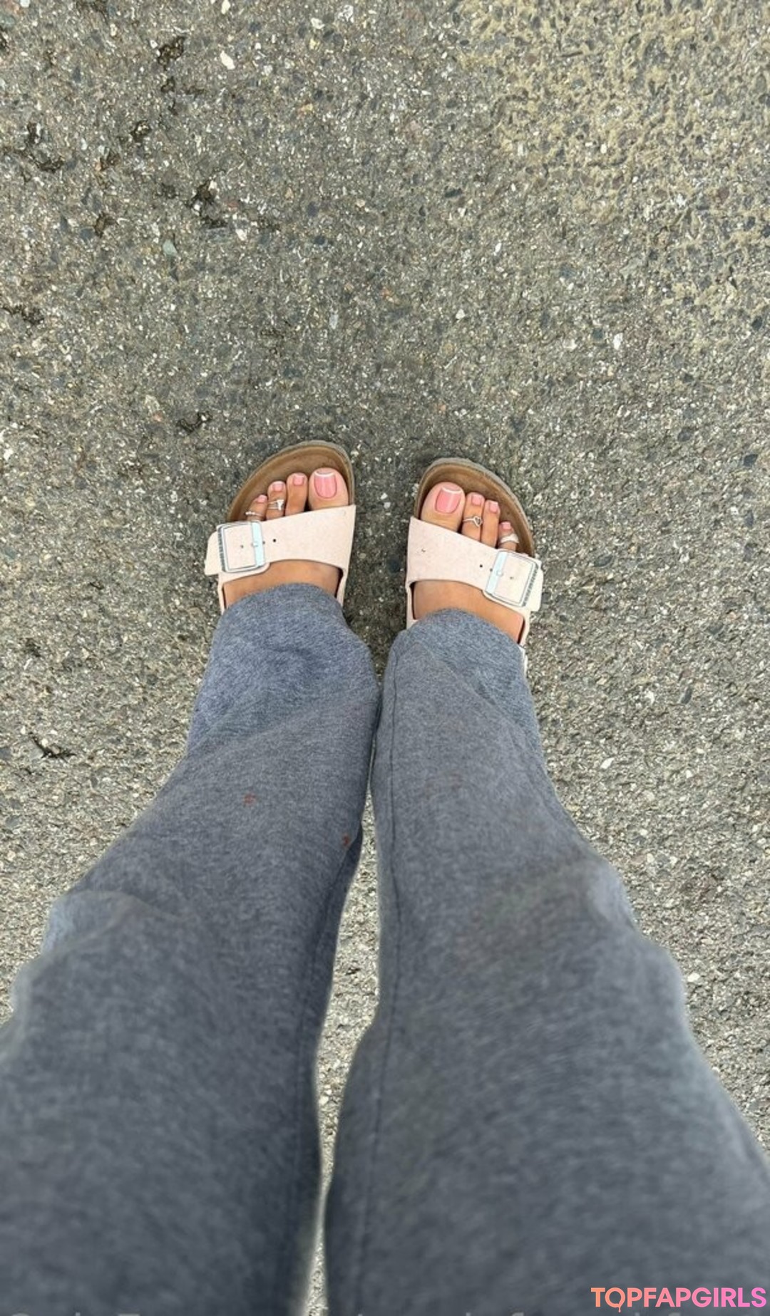 Foto di nudo di fuga di OnlyFans di Mariefrenchfeetgirlfree #101 Foto di nudo di fuga di OnlyFans di Mariefrenchfeetgirlfree #101