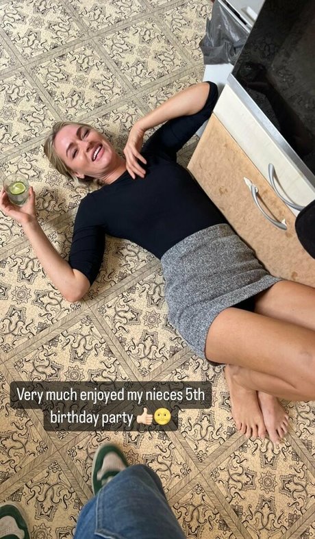 Foto di nudo di fuga di OnlyFans di Laura Woods