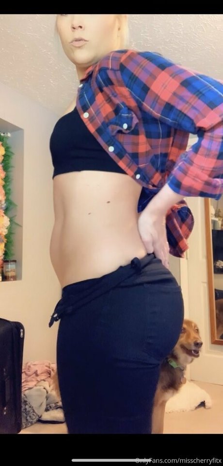 Foto di nudo di fuga di OnlyFans di Misscherryfitx