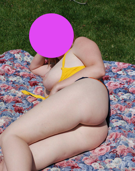 Foto di nudo di fuga di OnlyFans di Cameron Skye