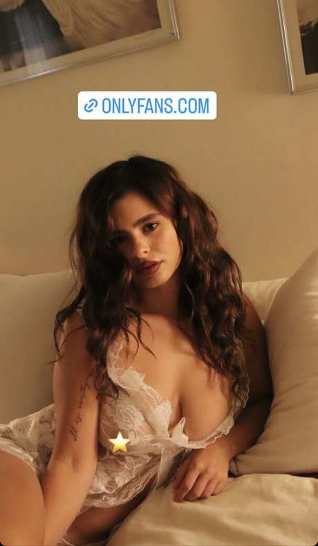 Jacquie Lee