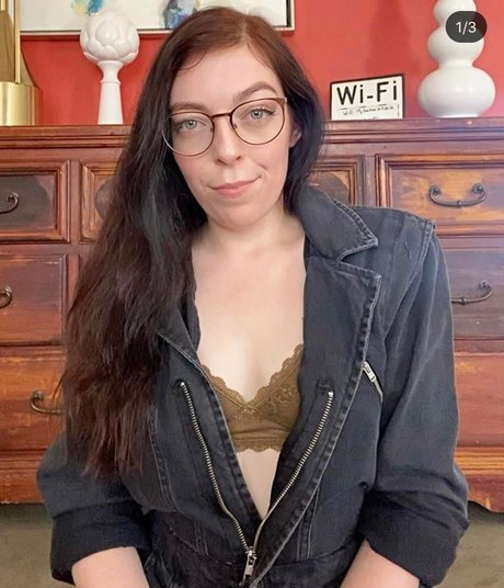 Foto di nudo di fuga di OnlyFans di Swell Entertainment