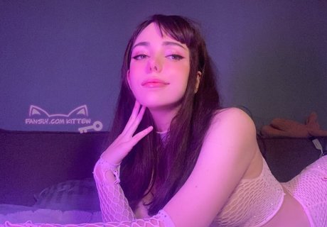 Foto di nudo di fuga di OnlyFans di Kittew