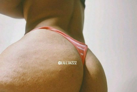 Foto di nudo di fuga di OnlyFans di Lilljazzz