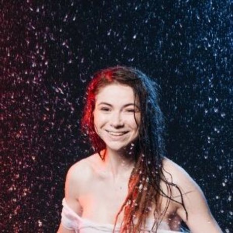 Foto di nudo di fuga di OnlyFans di Nancy Novikova