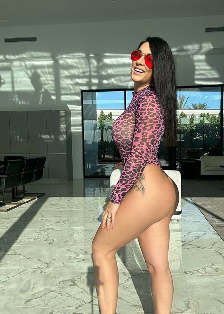 Foto di nudo di fuga di OnlyFans di Courtneytillia