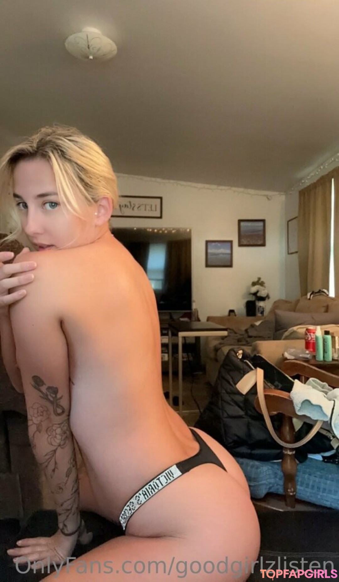 Foto di nudo di fuga di OnlyFans di Goodgirlzlisten #143