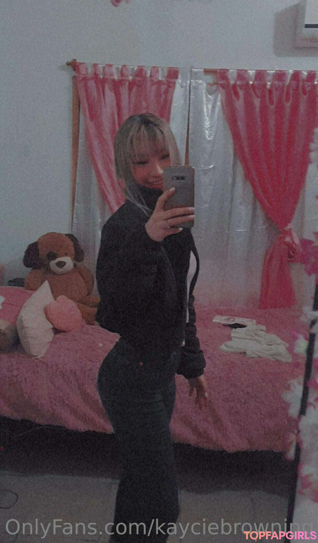 Foto di nudo di fuga di OnlyFans di Kayciebrowning #22 Foto di nudo di fuga di OnlyFans di Kayciebrowning #22