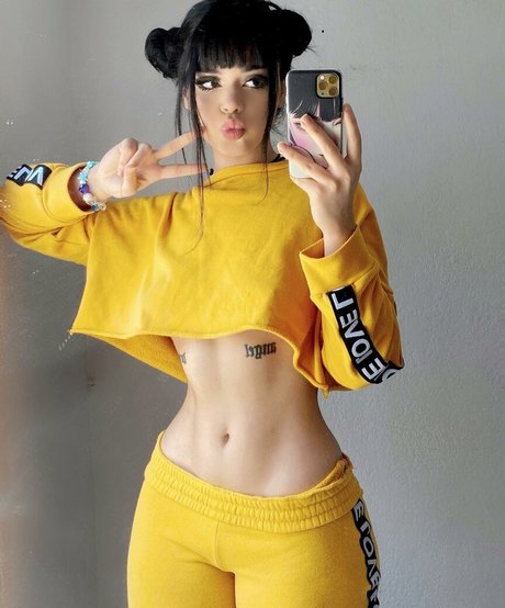 Foto di nudo di fuga di OnlyFans di Chxrryxblossom