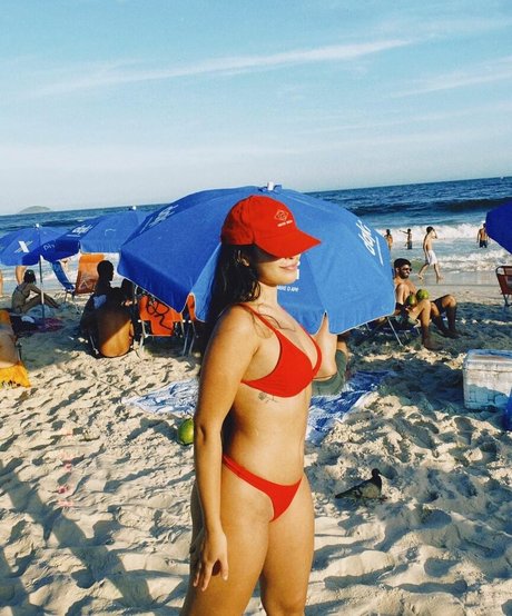 Foto di nudo di fuga di OnlyFans di Bruna Balbino