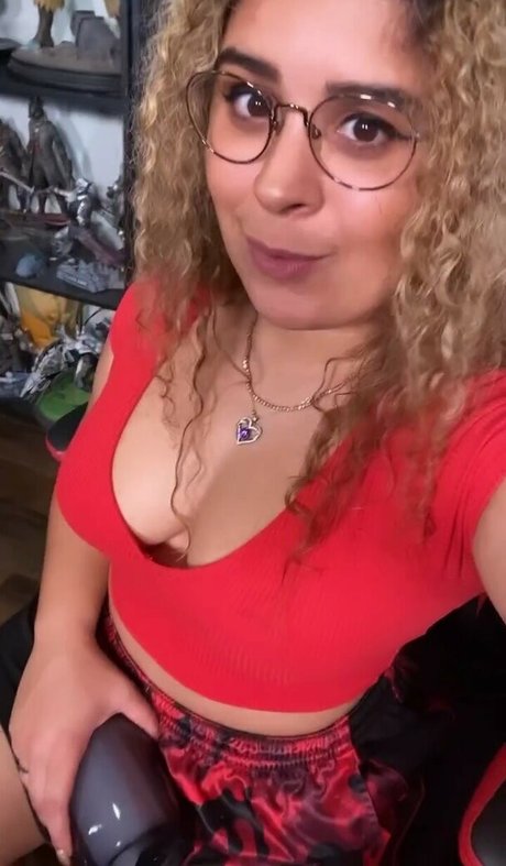 Foto di nudo di fuga di OnlyFans di Justyeliz