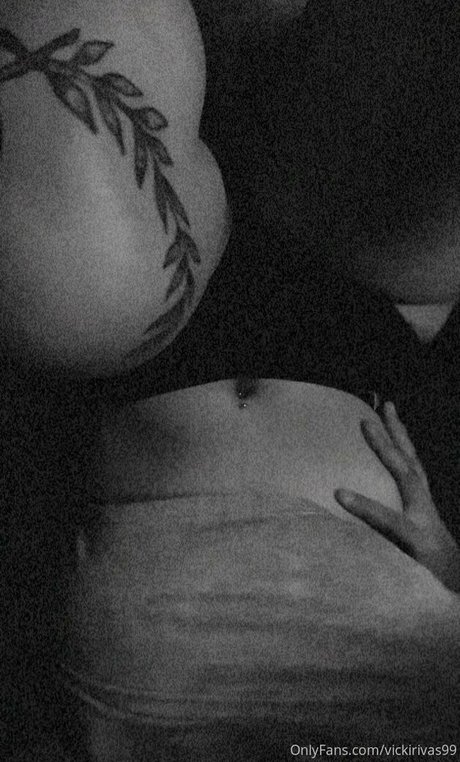 Foto di nudo di fuga di OnlyFans di Vickirivas99