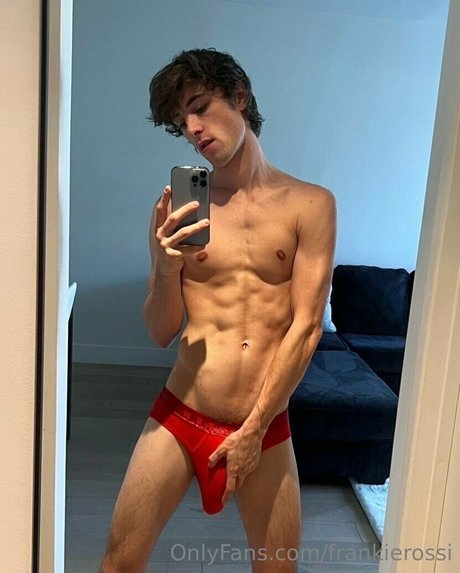 Foto di nudo di fuga di OnlyFans di Frankierossi