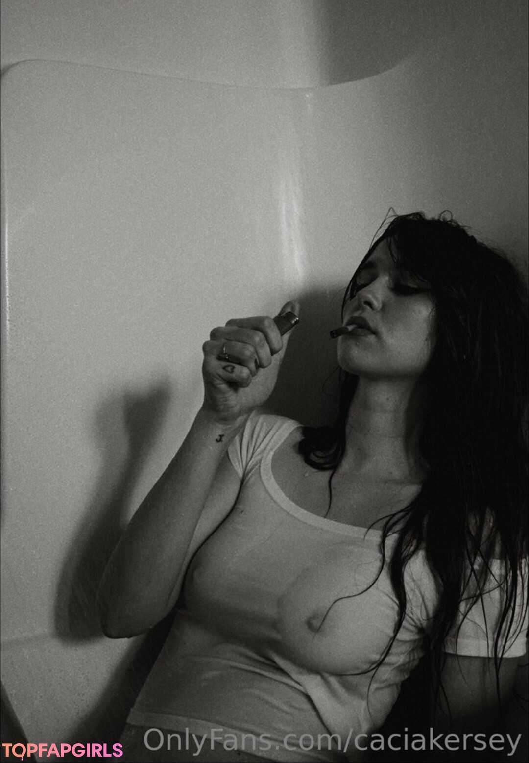 Foto di nudo di fuga di OnlyFans di Acacia Kersey #111 Foto di nudo di fuga di OnlyFans di Acacia Kersey #111