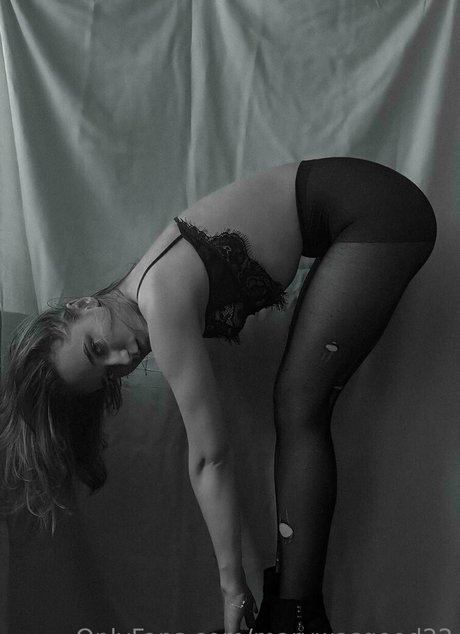 Foto di nudo di fuga di OnlyFans di Maryrosevip