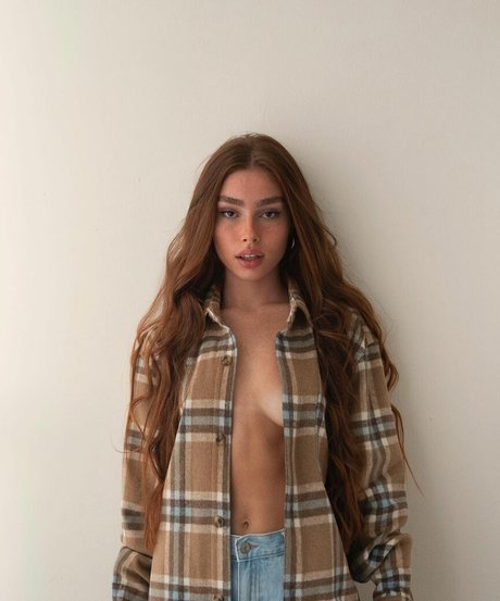 Foto di nudo di fuga di OnlyFans di Eden Chanel