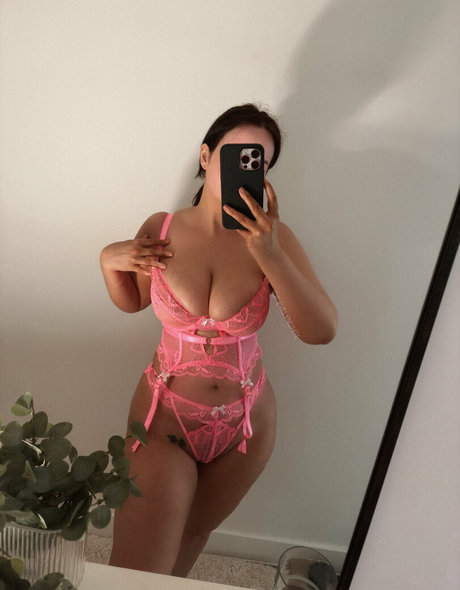 Foto di nudo di fuga di OnlyFans di Evelynwhite