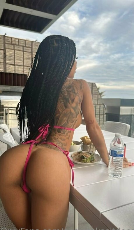 Foto di nudo di fuga di OnlyFans di Angellyummy