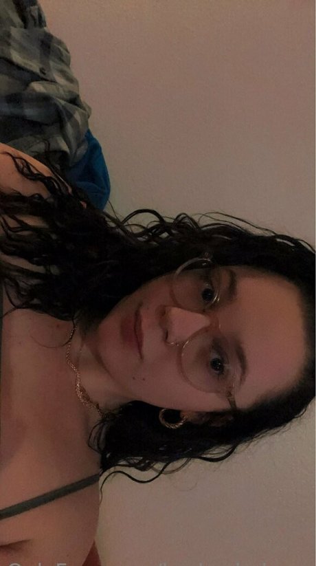 Foto di nudo di fuga di OnlyFans di Lowkeybabyyy